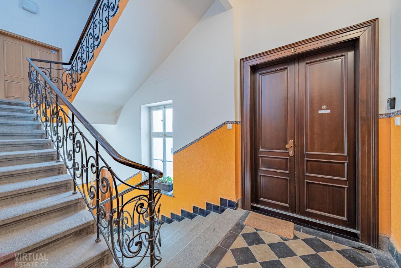 Colorful Wenceslas Square Apartment Prague Ngoại thất bức ảnh