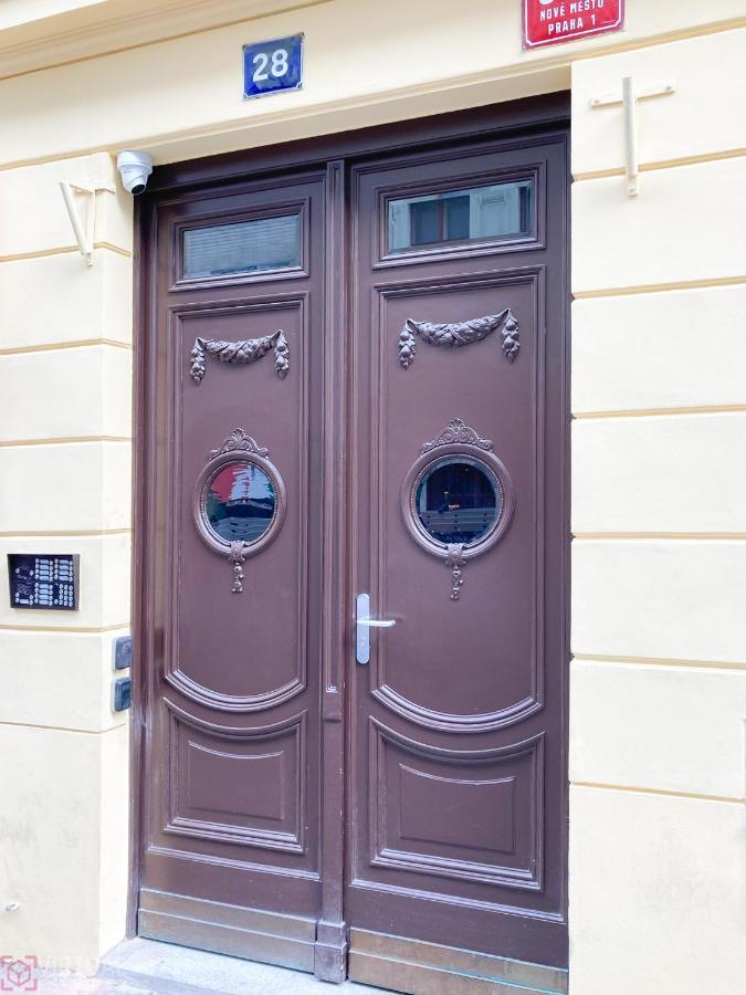 Colorful Wenceslas Square Apartment Prague Ngoại thất bức ảnh